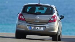 Opel Corsa D Hatchback 5d Facelifting - widok z tyłu