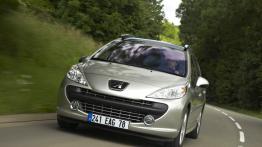 Peugeot 207 Kombi - przód - reflektory wyłączone