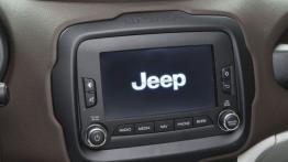 Jeep Renegade Limited (2015) - wersja europejska - konsola środkowa