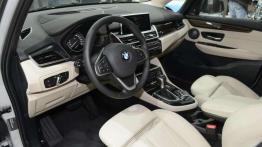 BMW 225xe - przyspieszenie GTI i 2 litry na setkę?