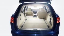 Jaguar XF Sportbrake - tylna kanapa złożona, widok z bagażnika
