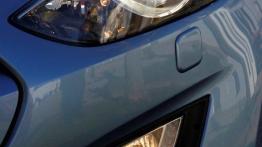 Hyundai i30 II Hatchback 5d - prezentacja w Sevilli - lewy przedni reflektor - włączony