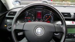 Volkswagen Passat B6 Variant - galeria społeczności - kierownica