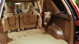 Honda CR-V II - tylna kanapa złożona, widok z bagażnika