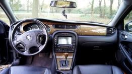 Jaguar X-Type  Sedan - galeria społeczności - pełny panel przedni
