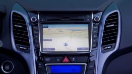 Hyundai i30 II Hatchback 5d - prezentacja w Sevilli - nawigacja gps