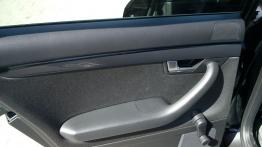 Audi A4 B6 Sedan - galeria społeczności - drzwi kierowcy od wewnątrz