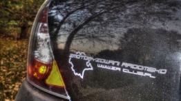 Renault Clio II Hatchback - galeria społeczności - lewy tylny reflektor - wyłączony