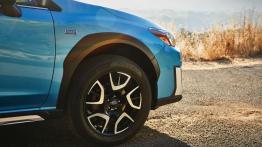 Subaru Crosstrek Hybrid - prawe przednie nadkole