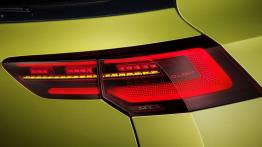 Volkswagen Golf VIII - prawy tylny reflektor - w³±czony