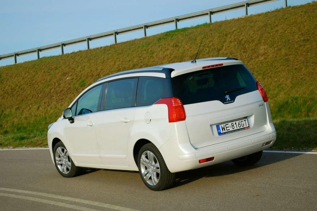 Peugeot 5008 2.0 HDi trochę inny minivan • AutoCentrum.pl