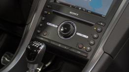 Ford Mondeo V Liftback - konsola środkowa