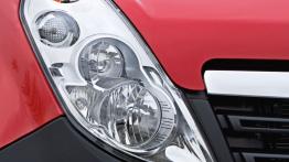 Opel Movano B Furgon - prawy przedni reflektor - wyłączony