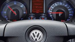 Volkswagen Passat Kombi Blue Motion - deska rozdzielcza