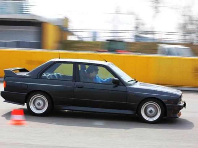 BMW Seria 3 E30 M3 Coupe - Dane techniczne