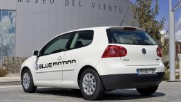 Volkswagen Golf V Bluemotion - widok z tyłu