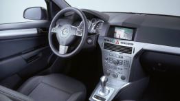 Opel Astra III Caravan - pełny panel przedni