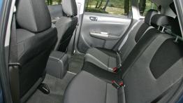 Subaru Impreza 2007 Sedan - tylna kanapa