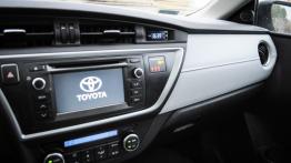 Toyota Auris II Touring Sports - galeria redakcyjna - deska rozdzielcza