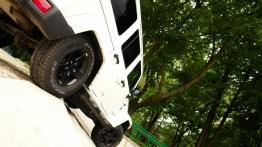 Jeep Wrangler III Unlimited Facelifting 2.8 DOHC I-4 Turbo CRD 200KM - galeria redakcyjna 2 - bok - 