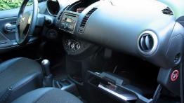 Nissan NOTE  1,5 dci Tekna - widok ogólny wnętrza z przodu