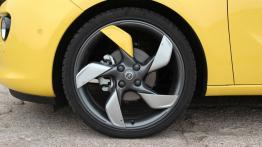 Opel Adam 1.4 100KM - galeria redakcyjna - koło