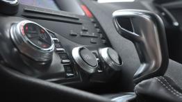 Citroen DS5 Hatchback 5d 2.0 HDi 163KM - galeria redakcyjna - skrzynia biegów