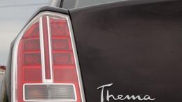 Lancia Thema II Sedan 3.6 V6 286KM - galeria redakcyjna - lewy tylny reflektor - wyłączony