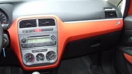 Fiat Grande Punto 1.3 JTD Multijet 90 KM - radio/cd