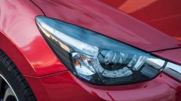 Mazda 2 1.5 Sky-G i-ELOOP - galeria redakcyjna - prawy przedni reflektor - wyłączony