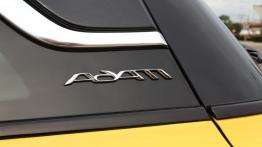 Opel Adam 1.4 100KM - galeria redakcyjna - emblemat boczny