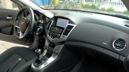 Chevrolet Cruze Hatchback 5d - galeria redakcyjna - pełny panel przedni