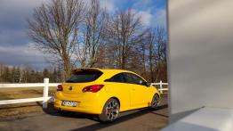Opel Corsa GSi - galeria redakcyjna - prawy bok