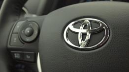 Toyota Auris  KM - galeria redakcyjna - kierownica