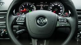 Volkswagen Touareg II Facelifting TDI - galeria redakcyjna - kierownica