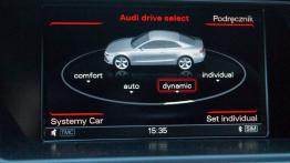 Audi A5 RS5 4.2 FSI 450KM - galeria redakcyjna - radio/cd/panel lcd