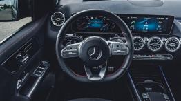 Mercedes Klasa B  200d 150 KM - galeria redakcyjna - pe?ny panel przedni