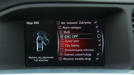 Volvo S60 II Facelifting 2.0 T6 Drive-E 306 KM - galeria redakcyjna - ekran systemu multimedialnego
