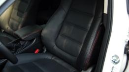Mazda 6 III Sedan 2.2 SKYACTIV-D I-ELOOP 175KM - galeria redakcyjna - fotel kierowcy, widok z przodu