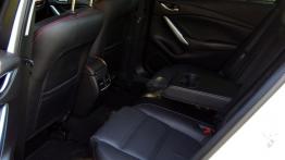 Mazda 6 III Sedan 2.2 SKYACTIV-D I-ELOOP 175KM - galeria redakcyjna - widok ogólny wnętrza