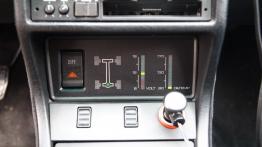 Audi Quattro 2.2 Turbo 200KM - galeria redakcyjna - konsola środkowa