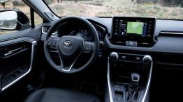 Toyota RAV4 2.5 Hybrid Dynamic Force 218 KM - galeria redakcyjna - pe?ny panel przedni