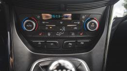 Ford Kuga 2.0 TDCi 150 KM (MT) - galeria redakcyjna - inny element panelu przedniego