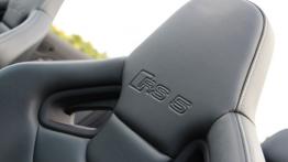 Audi A5 RS5 Facelifting 4.2 FSI 450KM - galeria redakcyjna - zagłówek na fotelu kierowcy, widok z pr