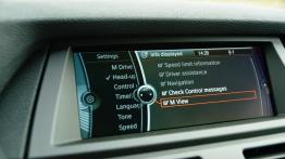 BMW X5 E70 M SUV 4.4 V8 555KM - galeria redakcyjna - radio/cd/panel lcd