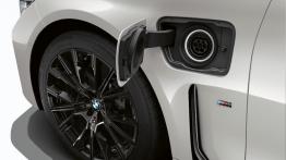 Nowe odmiany hybrydowych BMW. Silniki benzynowe praktycznie niepotrzebne