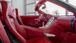 Bugatti Veyron Grand Sport Wei Long - widok ogólny wnętrza z przodu