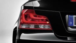 BMW Seria 1 Coupe i Cabrio Facelifting - lewy tylny reflektor - wyłączony
