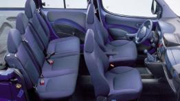 Fiat Doblo - widok ogólny wnętrza z przodu