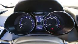Hyundai Veloster Turbo - zestaw wskaźników